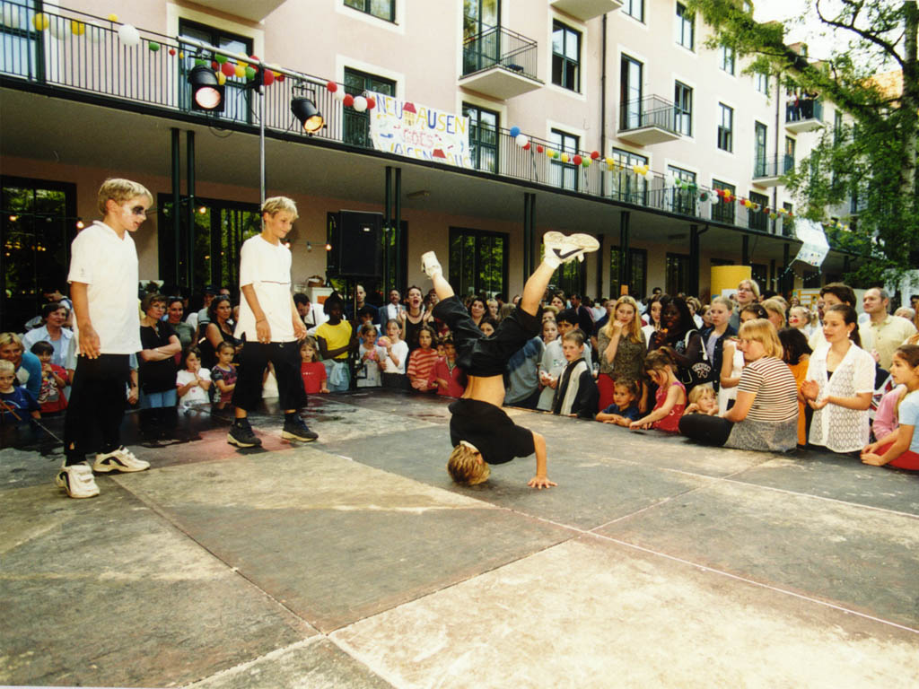 b_2001_sommerfest19.jpg